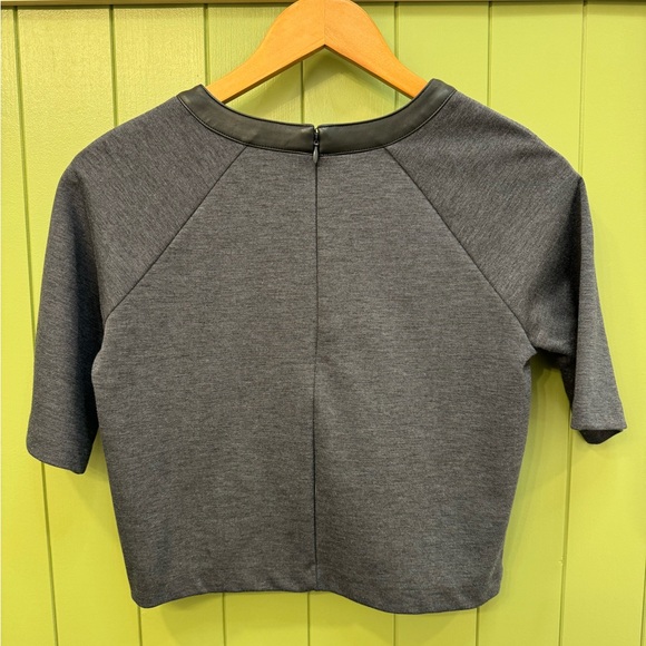 BANANA REPUBLIC top - Picture 2 of 5